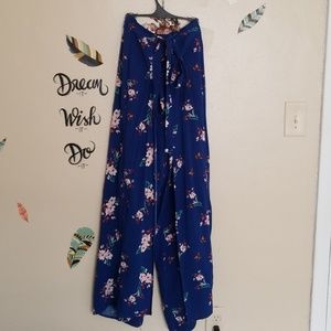 Floral flared pants
